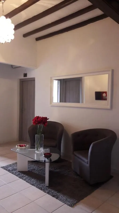 B&B Pierilu' 그레세토 3*,